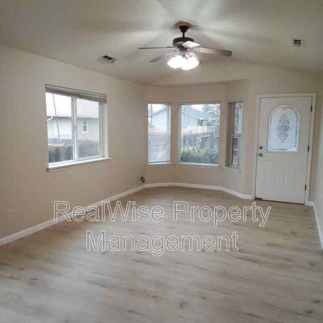 Photo - 3172 Forest Hills Dr Condo Unit A