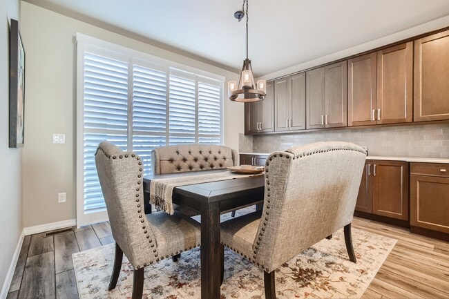 Photo - 11241 Modern Mdw Lp