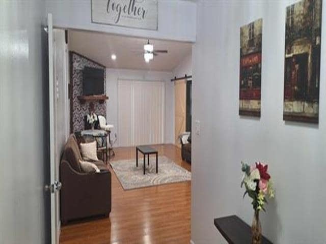 Photo - 6567 Montrose Trail