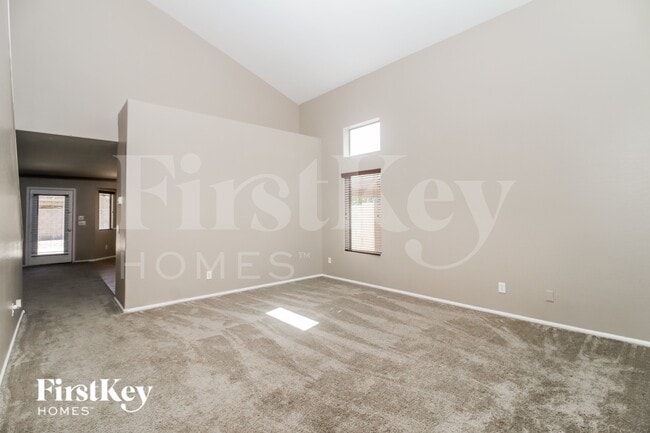 Photo - 40133 W Sanders Way