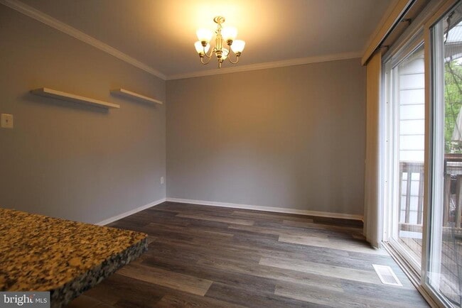 Photo - 953 Ferndale Ave
