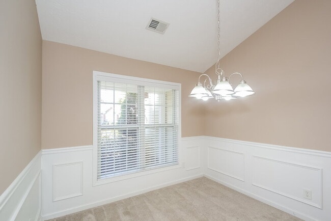 Photo - 22 Tillbrook Trail