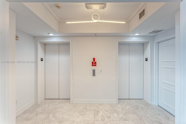 Photo - 3535 S Ocean Dr Unidad 2203