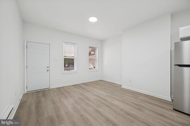 Photo - 2535 N Newkirk St Casa Adosada