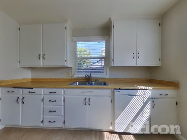 Photo - 107 Johnson Ave