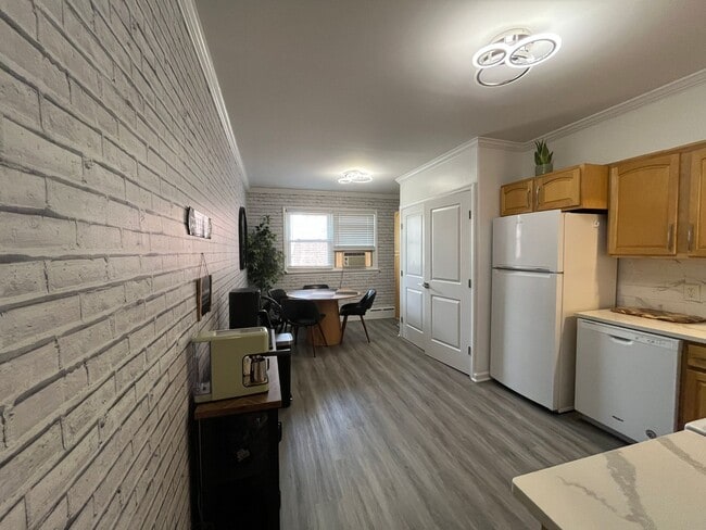 Photo - 2112 S 3rd St Unidad 2112 S. 3rd St - 2nd-3rd flr