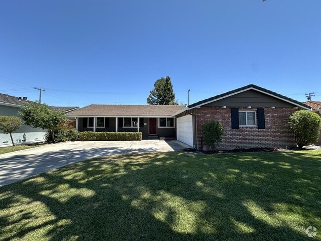 Building Photo - 467 Luther Dr Rental
