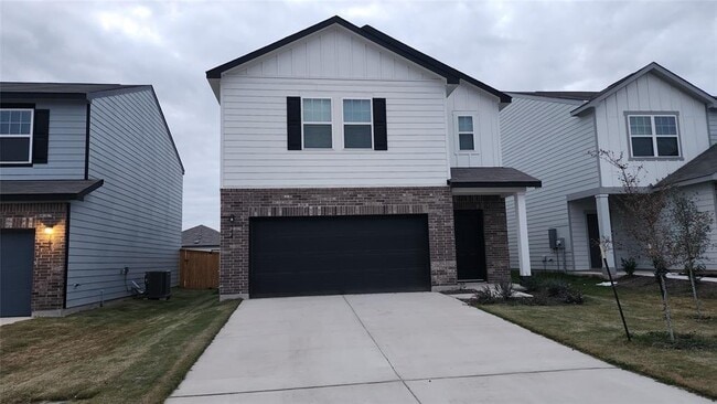 Building Photo - 384 Enforcer Lp