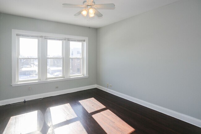 Photo - 4806 N Paulina St Unit 1