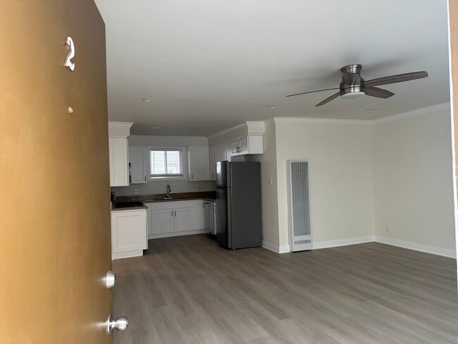 Photo - 416 Broadway N Unit 2