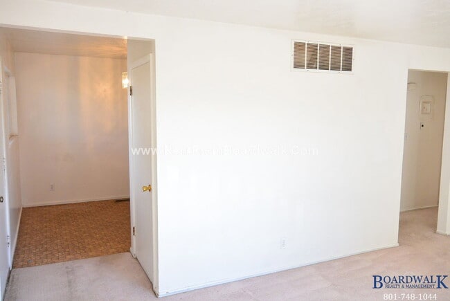 Photo - 4637 Harman Dr Unit 2