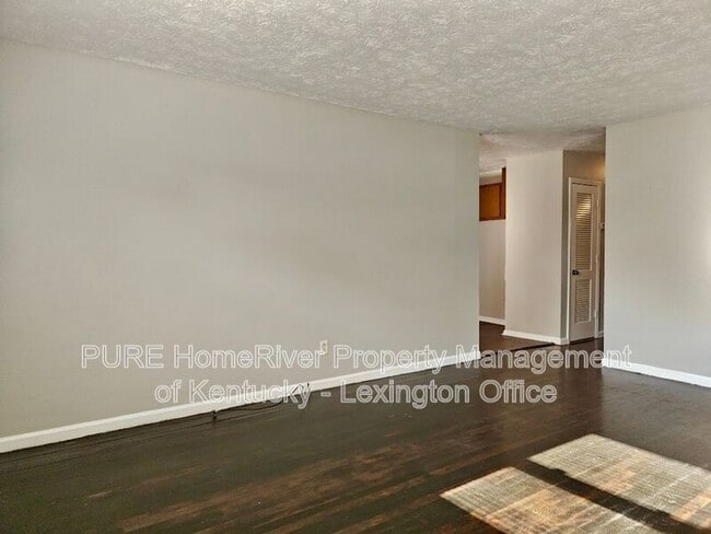 1278 Winburn Dr
