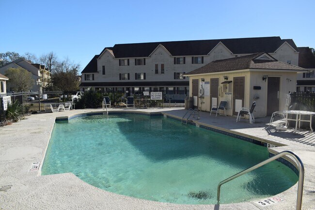 Photo - 510 Fairwood Lakes Dr