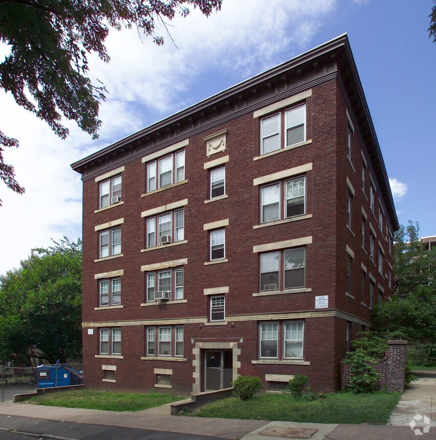 Photo - Springfield Gardens