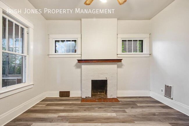 Photo - 1519 Whitney Ave Unit Apt 1