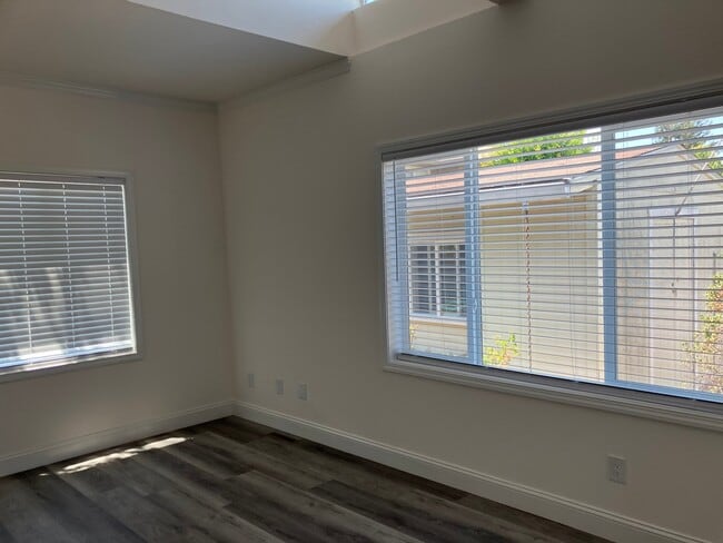 Photo - 140 Fairview Dr