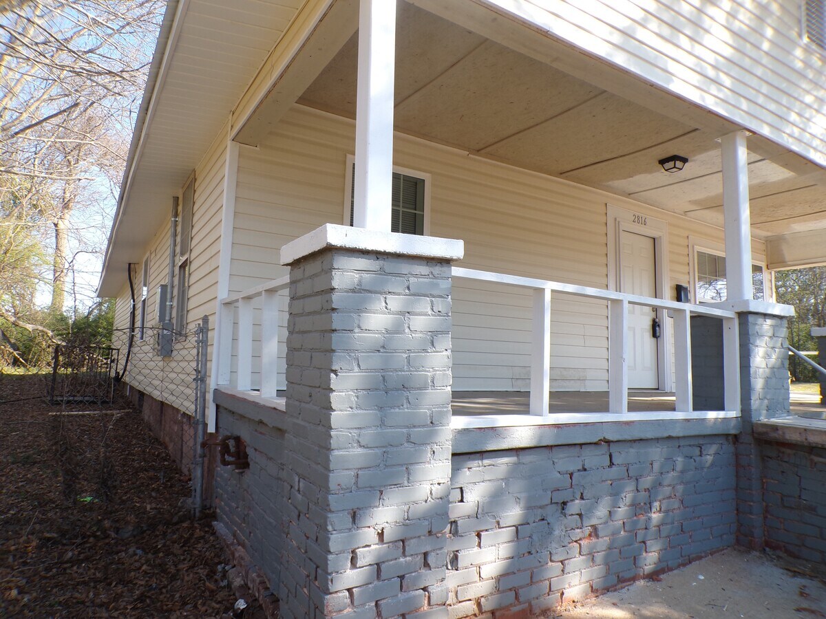 Photo - 2816 Brookhaven Ave SW