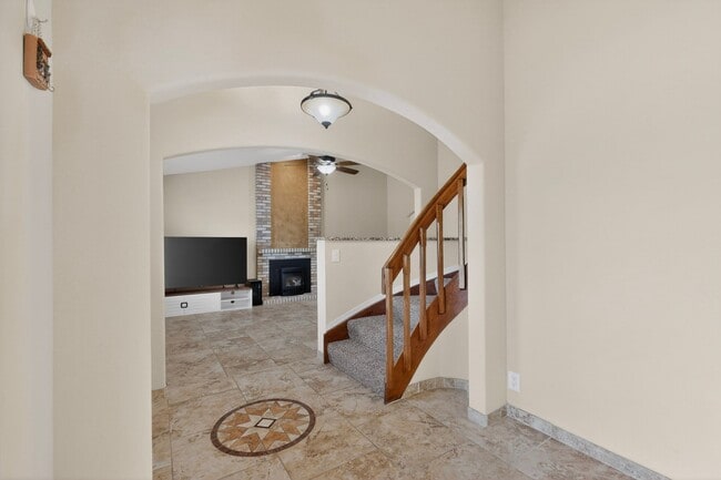 Photo - 5612 Chelwood Park Blvd NE