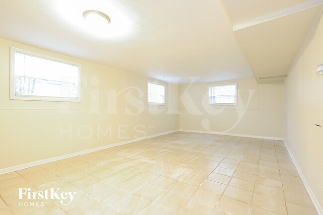 Photo - 660 Jefferson Ave