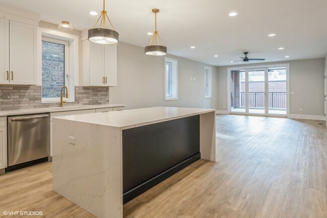 Photo - 1647 W Irving Park Rd