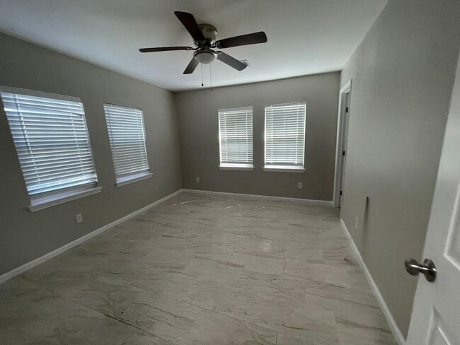 Photo - 5785 Mel Sha Ln