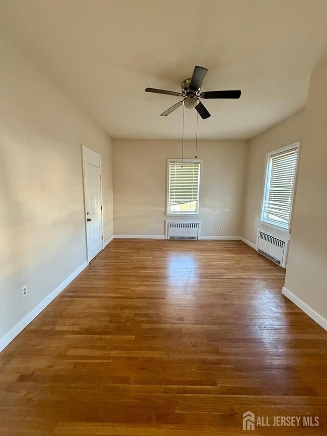 187 Main St Unit 1 E