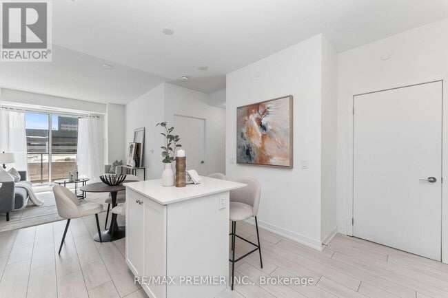 Photo - 55 Duke St W Unit 310