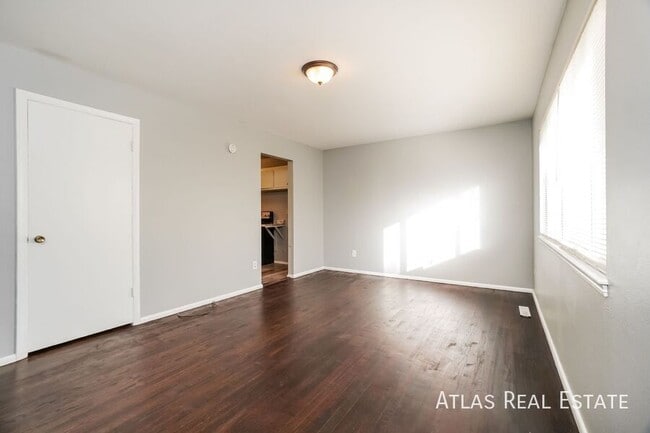 Photo - 828 Querida Dr