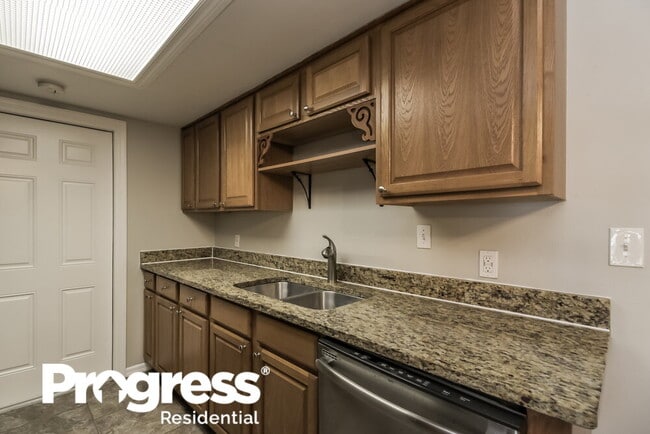 Photo - 1565 Quill Ct