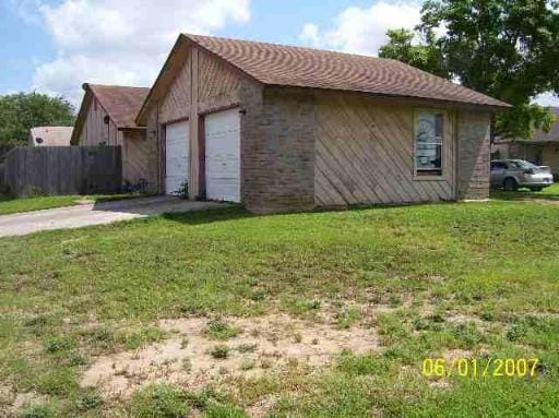 Photo - 8904 Meadow Trace St