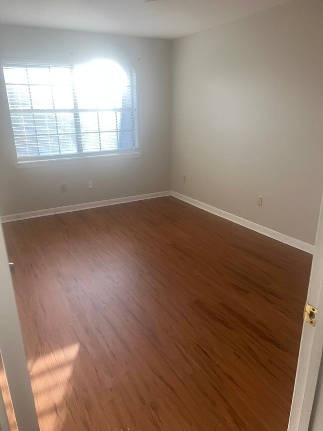 Guest Bedroom - 2813 31st Ave N