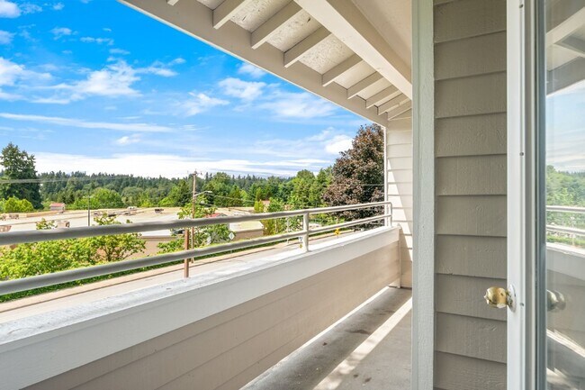 Photo - 2Bd/2Ba Woodinville Condo Unit A303