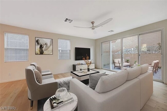 Photo - 31 Castleton Tower Ct