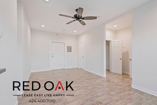 Photo - Beautiful Studio with Exposed Red Brick, S... Unidad 203