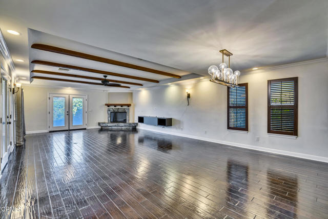 Photo - 23363 Erwin St