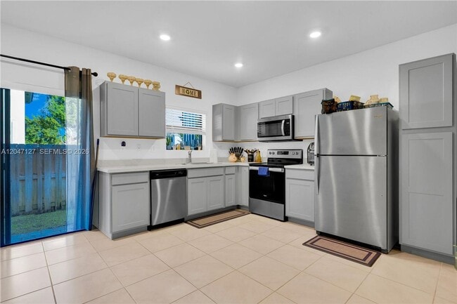 Photo - 117 NE 3rd St