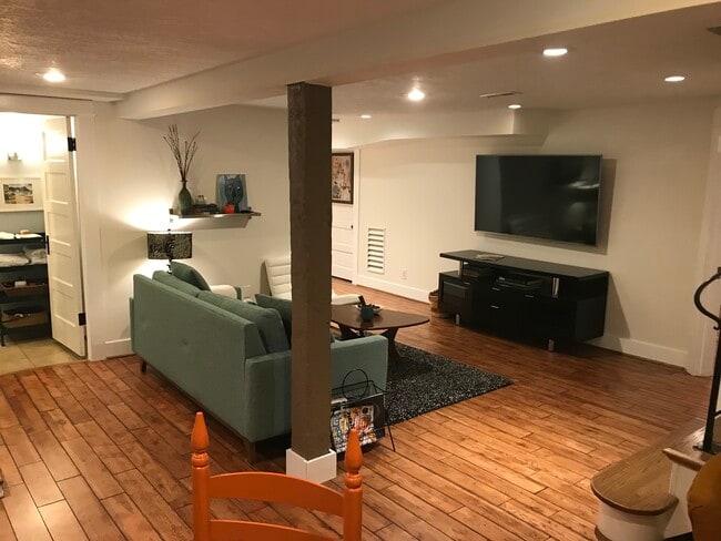 Living room - 5029 SE Taylor St Apartment Unit Basement