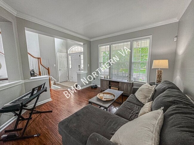 Photo - 8930 Kingbird Ct