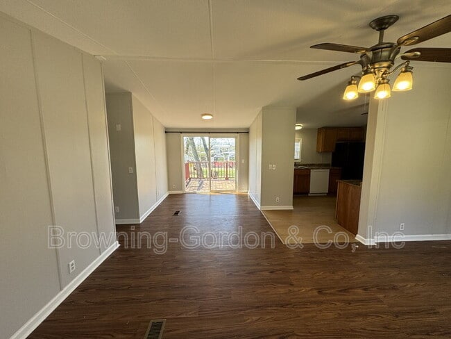 Photo - 3026 Hillside Rd