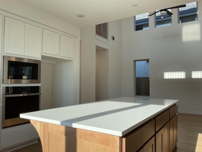 Photo - 29826 Ellwood Ln