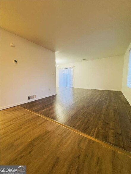 Photo - 3759 Mulkey Cir SW