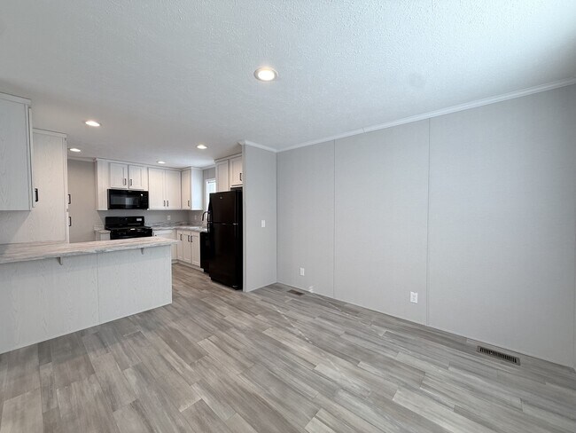 Photo - 29805 Jamestown Dr