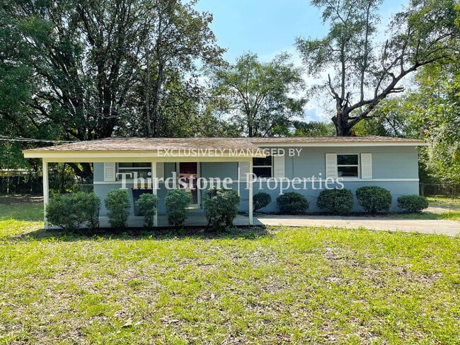 Building Photo - 8544 Oak Leaf Rd Rental