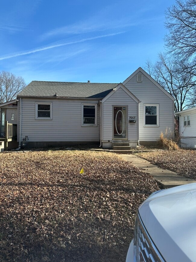 Building Photo - 7007 Paisley Dr