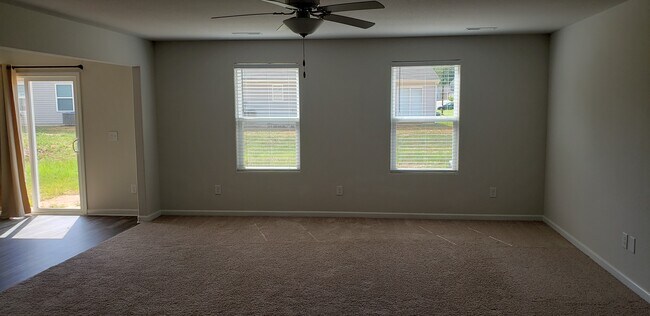 Photo - 5 Hazelburn Ct