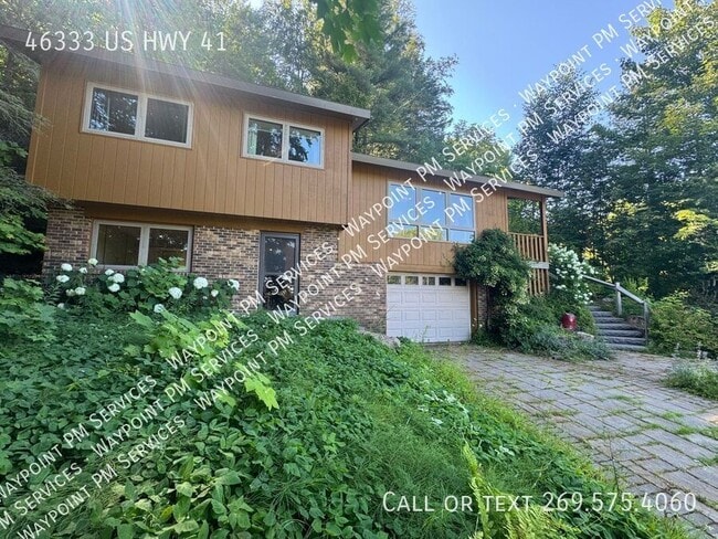 Building Photo - 46333 US HWY 41-
