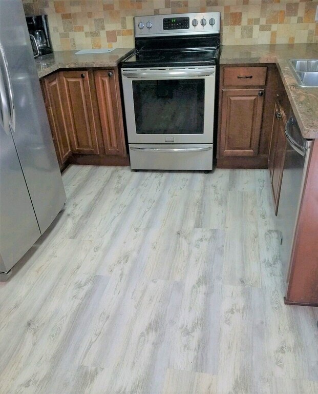 Kitchen - 4601 N 102nd Ave