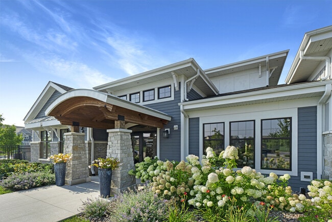 Seasons at Plainfield Clubhouse Exterior