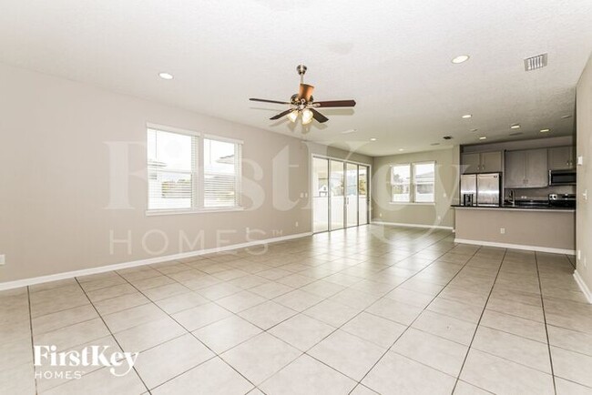 Photo - 1067 Persimmon Dr