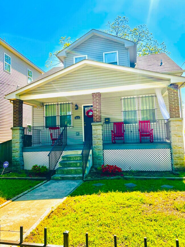 Photo - 1614 Eastern Ave NE